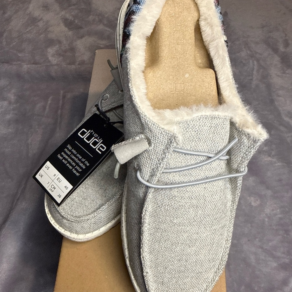 Hey Dude Shoes Womens 9 Wendy Funk Wool Slip On Gray Casual Lace Up fur lining